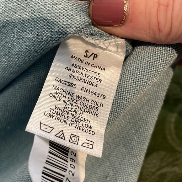 *FREE add-on with minimum $25 purchase* Aeropostale size S Cozy Soft Shirt - Picture 5 of 5